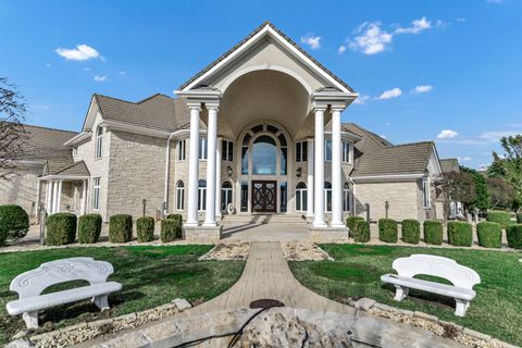 Tiny photo for 15 Terra Vita Court, South Barrington, IL 60010 (MLS # 12609214)