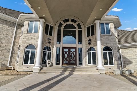 Tiny photo for 15 Terra Vita Court, South Barrington, IL 60010 (MLS # 12609214)