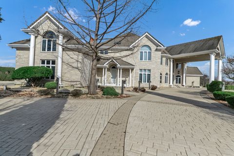 Tiny photo for 15 Terra Vita Court, South Barrington, IL 60010 (MLS # 12609214)