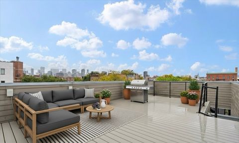 Tiny photo for 1638 W ONTARIO Street, Chicago, IL 60622 (MLS # 12518964)