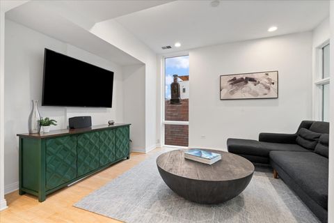 Tiny photo for 1638 W ONTARIO Street, Chicago, IL 60622 (MLS # 12518964)