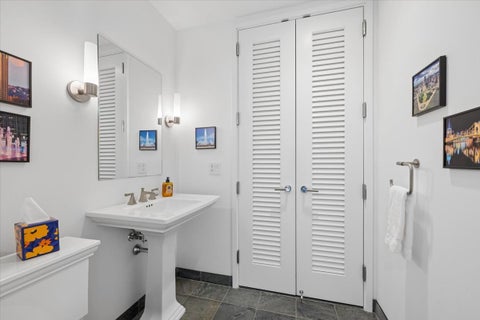 Tiny photo for 401 N Wabash Avenue #31i, Chicago, IL 60611 (MLS # 12660435)