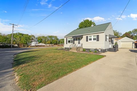 Tiny photo for 1126 Sanger Street, Ottawa, IL 61350 (MLS # 12454450)