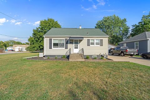 Tiny photo for 1126 Sanger Street, Ottawa, IL 61350 (MLS # 12454450)