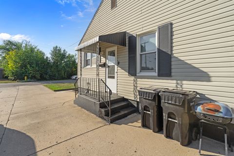 Tiny photo for 1126 Sanger Street, Ottawa, IL 61350 (MLS # 12454450)