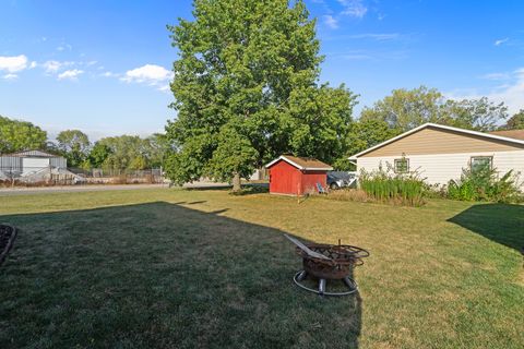 Tiny photo for 1126 Sanger Street, Ottawa, IL 61350 (MLS # 12454450)