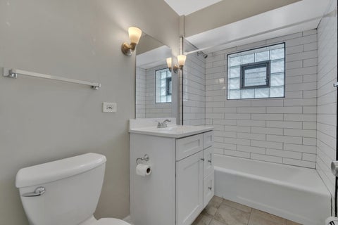 Tiny photo for 34 S Waiola Avenue #4, La Grange, IL 60525 (MLS # 12635248)