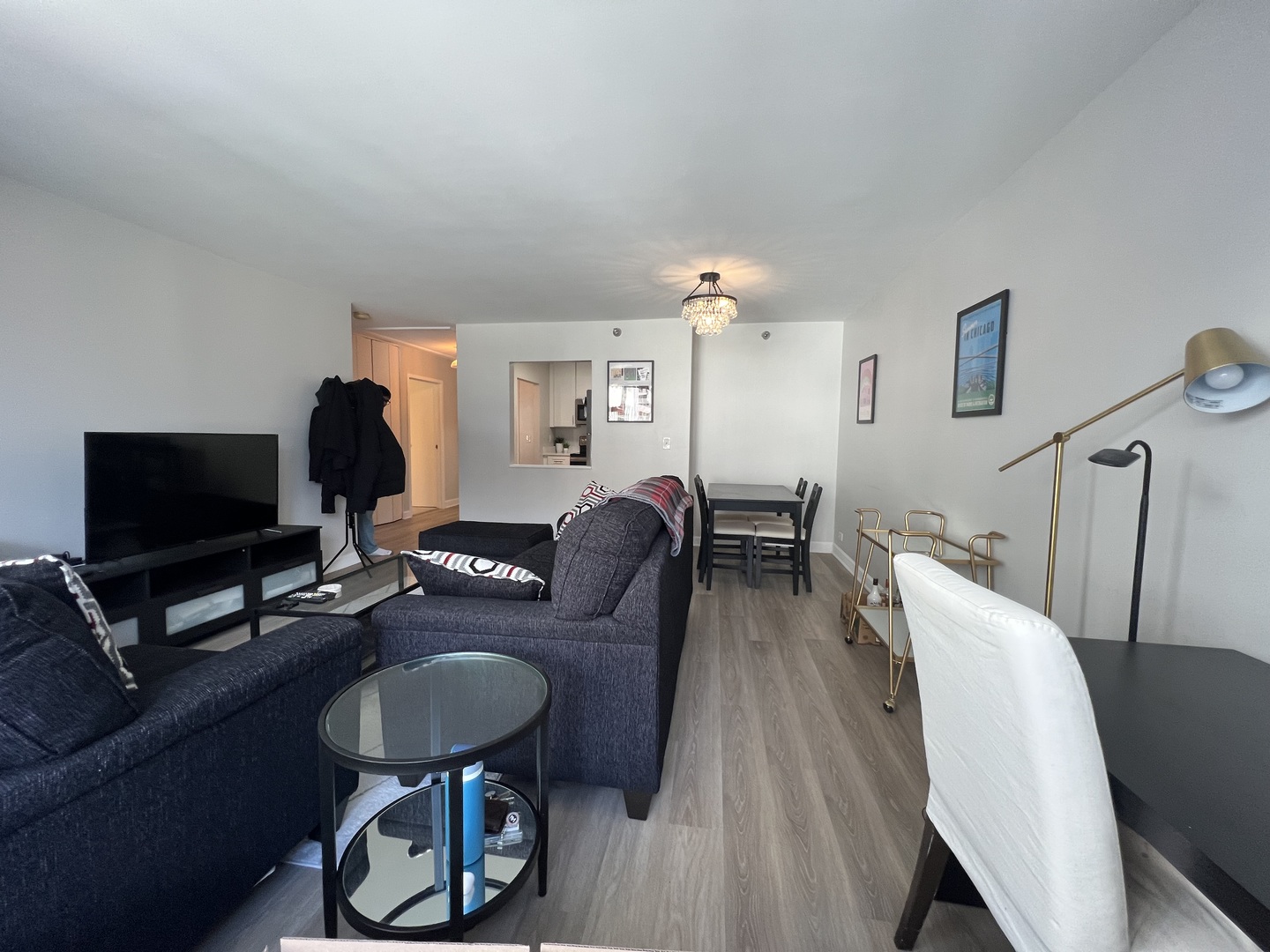 401 E ONTARIO Street 1107