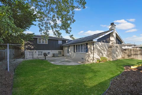 Tiny photo for 10701 S Nashville Avenue, Worth, IL 60482 (MLS # 12508109)