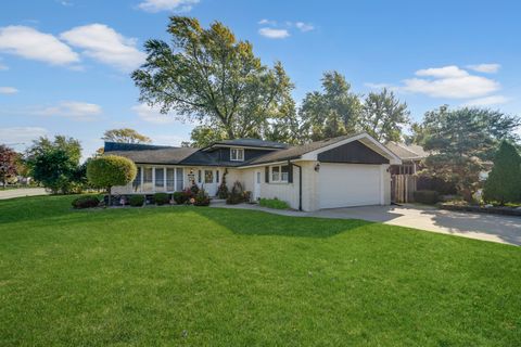 Photo of 10701 S Nashville Avenue, Worth, IL 60482 (MLS # 12508109)