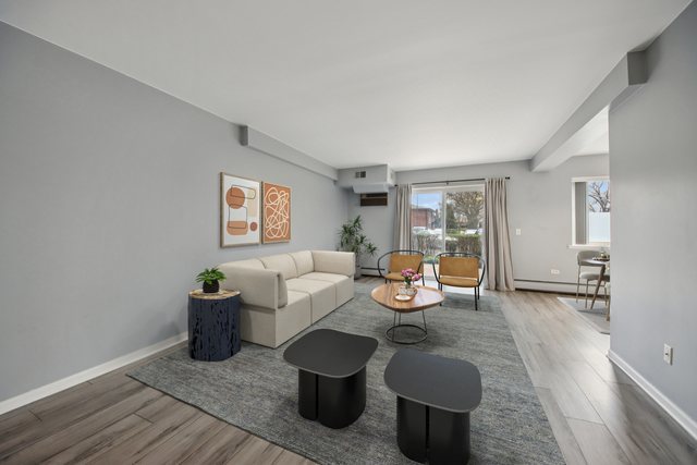 2515 E Olive Street 1E