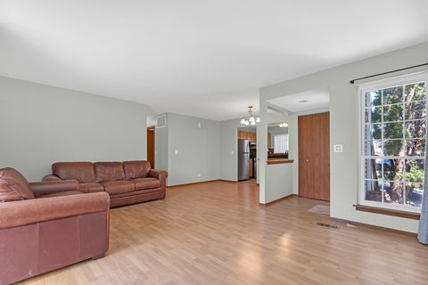 Tiny photo for 2031 Windmere Circle, Schaumburg, IL 60194 (MLS # 12628938)