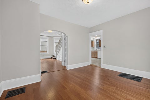 Tiny photo for 605 S Lee Street, Bloomington, IL 61701 (MLS # 12630966)