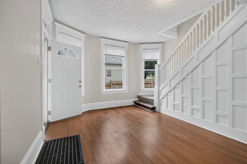 Tiny photo for 605 S Lee Street, Bloomington, IL 61701 (MLS # 12630966)