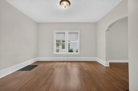 Tiny photo for 605 S Lee Street, Bloomington, IL 61701 (MLS # 12630966)