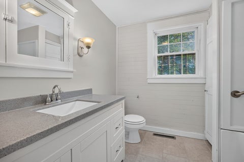 Tiny photo for 605 S Lee Street, Bloomington, IL 61701 (MLS # 12630966)
