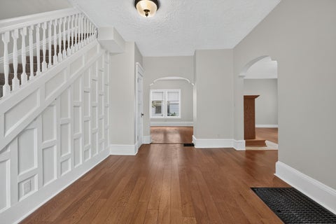Tiny photo for 605 S Lee Street, Bloomington, IL 61701 (MLS # 12630966)