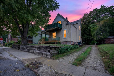 Photo of 605 S Lee Street, Bloomington, IL 61701 (MLS # 12630966)