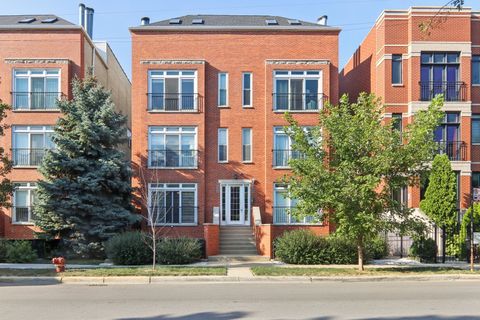 Photo of 1712 W Diversey Parkway #1, Chicago, IL 60614 (MLS # 12467034)