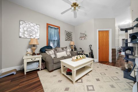 Tiny photo for 262 Bartlett Place, Elgin, IL 60120 (MLS # 12500352)