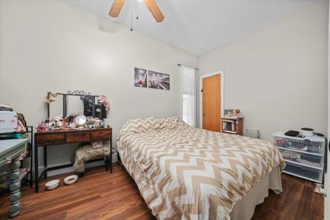 Tiny photo for 262 Bartlett Place, Elgin, IL 60120 (MLS # 12500352)