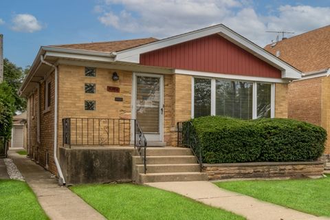 Photo of 5724 N Avondale Avenue, Chicago, IL 60631 (MLS # 12499788) Photo of 5724 N Avondale Avenue, Chicago, IL 60631 (MLS # 12499788)