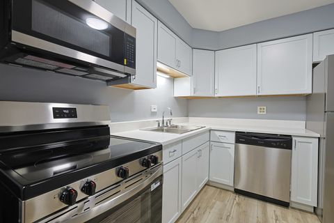 Tiny photo for 1111 Pleasant Run Drive #911, Wheeling, IL 60090 (MLS # 12517774)