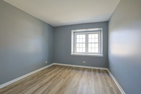 Tiny photo for 1111 Pleasant Run Drive #911, Wheeling, IL 60090 (MLS # 12517774)