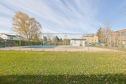 Tiny photo for 1111 Pleasant Run Drive #911, Wheeling, IL 60090 (MLS # 12517774)