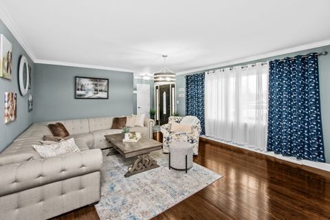 Tiny photo for 715 S Naperville Road, Wheaton, IL 60189 (MLS # 12524759)