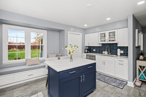 Tiny photo for 715 S Naperville Road, Wheaton, IL 60189 (MLS # 12524759)