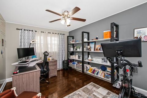 Tiny photo for 715 S Naperville Road, Wheaton, IL 60189 (MLS # 12524759)