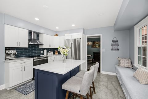 Tiny photo for 715 S Naperville Road, Wheaton, IL 60189 (MLS # 12524759)