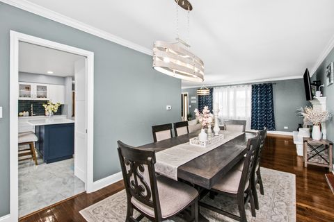 Tiny photo for 715 S Naperville Road, Wheaton, IL 60189 (MLS # 12524759)