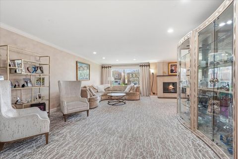 Tiny photo for 2732 W Estes Avenue, Chicago, IL 60645 (MLS # 12634826)