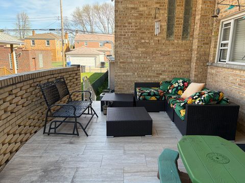 Tiny photo for 2732 W Estes Avenue, Chicago, IL 60645 (MLS # 12634826)