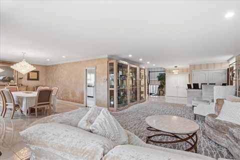 Tiny photo for 2732 W Estes Avenue, Chicago, IL 60645 (MLS # 12634826)