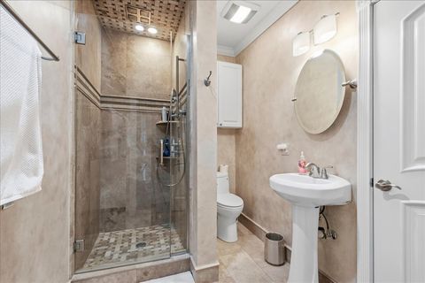 Tiny photo for 2732 W Estes Avenue, Chicago, IL 60645 (MLS # 12634826)