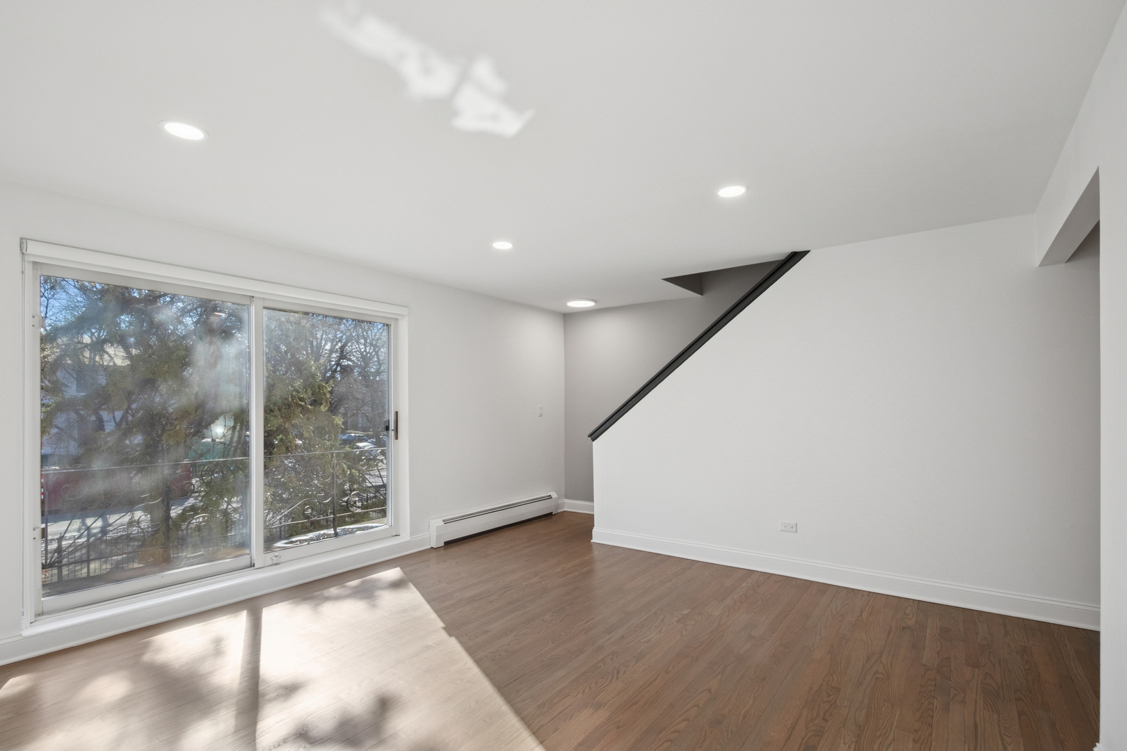 4201 N Paulina Street