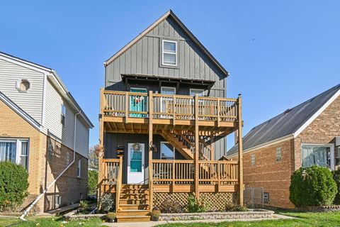 5017 N Meade Avenue Chicago IL 60630