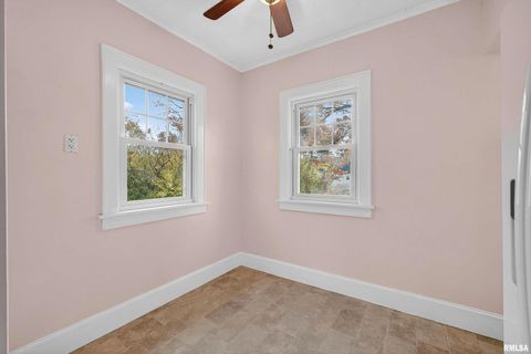 Tiny photo for 2811 E 18TH Street, Davenport, IA 52803 (MLS # QC4269272)