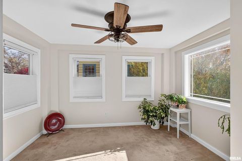 Tiny photo for 2811 E 18TH Street, Davenport, IA 52803 (MLS # QC4269272)