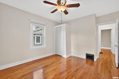 Tiny photo for 2811 E 18TH Street, Davenport, IA 52803 (MLS # QC4269272)