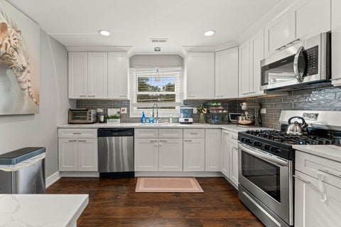 Tiny photo for 10624 Oak Park Avenue, Chicago Ridge, IL 60415 (MLS # 12743207)