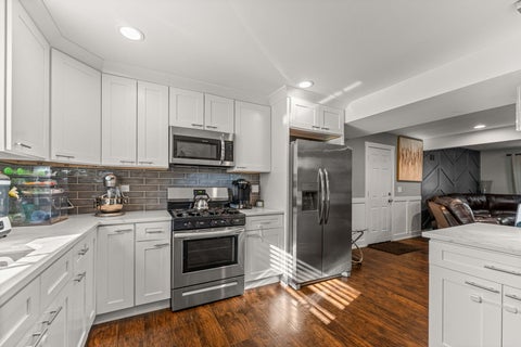 Tiny photo for 10624 Oak Park Avenue, Chicago Ridge, IL 60415 (MLS # 12743207)