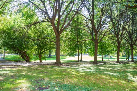 Tiny photo for 2424 W Estes Avenue #1C, Chicago, IL 60645 (MLS # 12474201)