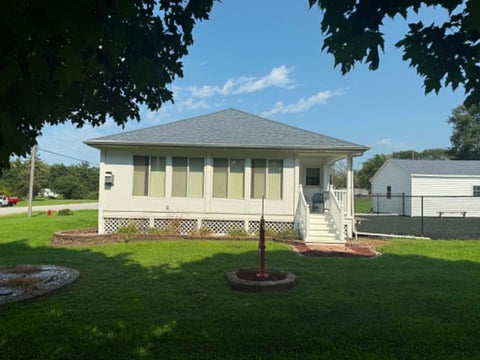 Tiny photo for 206 6th Avenue East AVE, Andalusia, IL 61232 (MLS # 12730399)