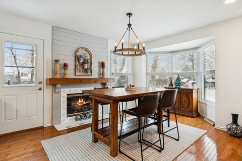 Tiny photo for 52 White Oak Circle, St. Charles, IL 60174 (MLS # 12529240)