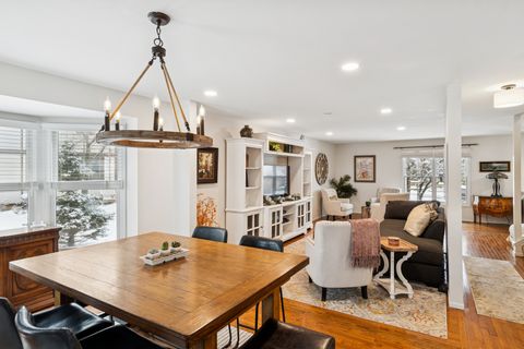 Tiny photo for 52 White Oak Circle, St. Charles, IL 60174 (MLS # 12529240)