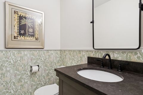 Tiny photo for 52 White Oak Circle, St. Charles, IL 60174 (MLS # 12529240)